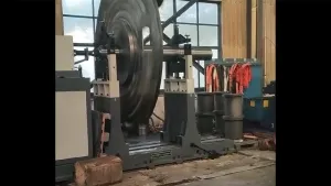 ماكينة موازنة ديناميكية بنظام محامل ثابتة (نظام عمود كردان لنقل الحركة)، طراز YYW-5000 (قطر القطعة: Ø2500mm، الوزن: حتى 5000kg)