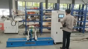 ماكينة موازنة ديناميكية بنظام محامل ثابتة (مع نظام نقل الحركة بالسير)، طراز YYQ-50 (قطر القطعة: Ø900mm، الوزن: 1-50kg)